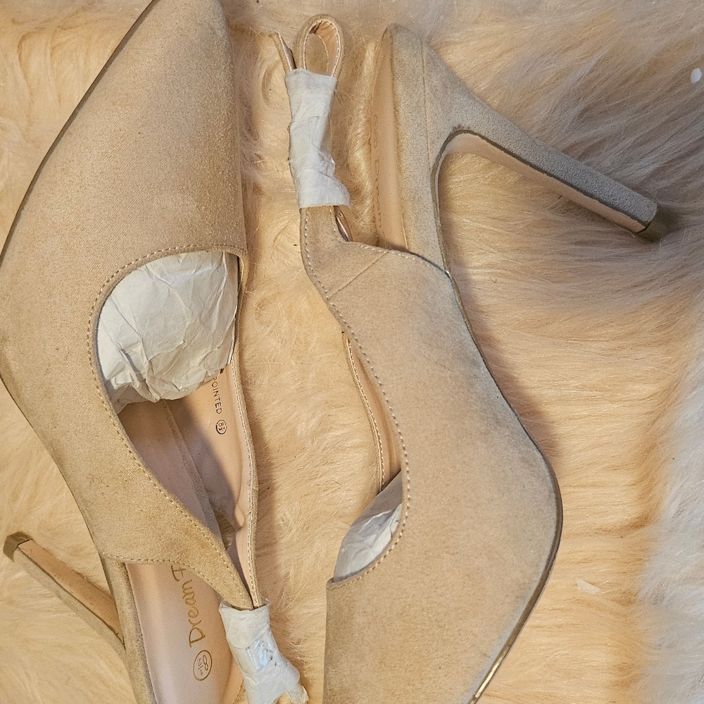 Women's shoes
